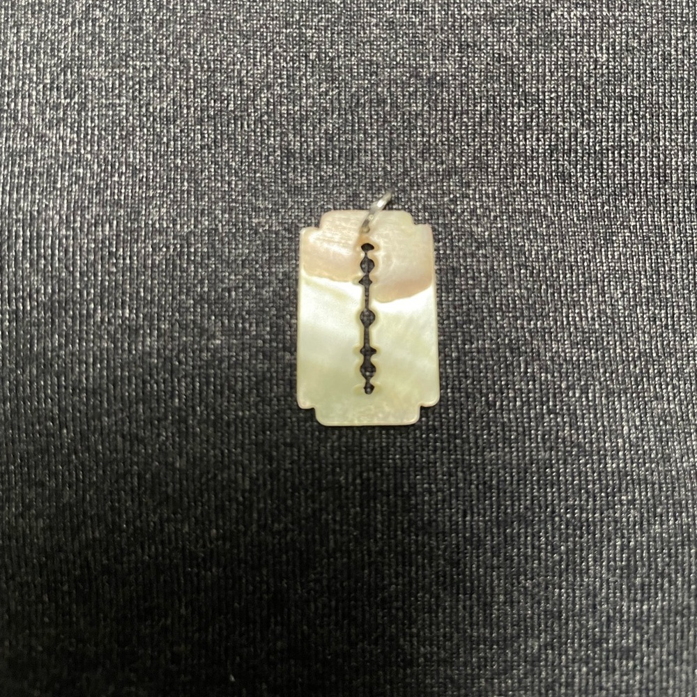 Razor shape pendant